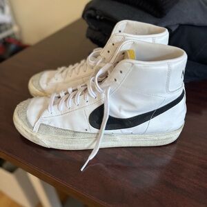 Nike Blazer Mid Sz 9.5 Mens